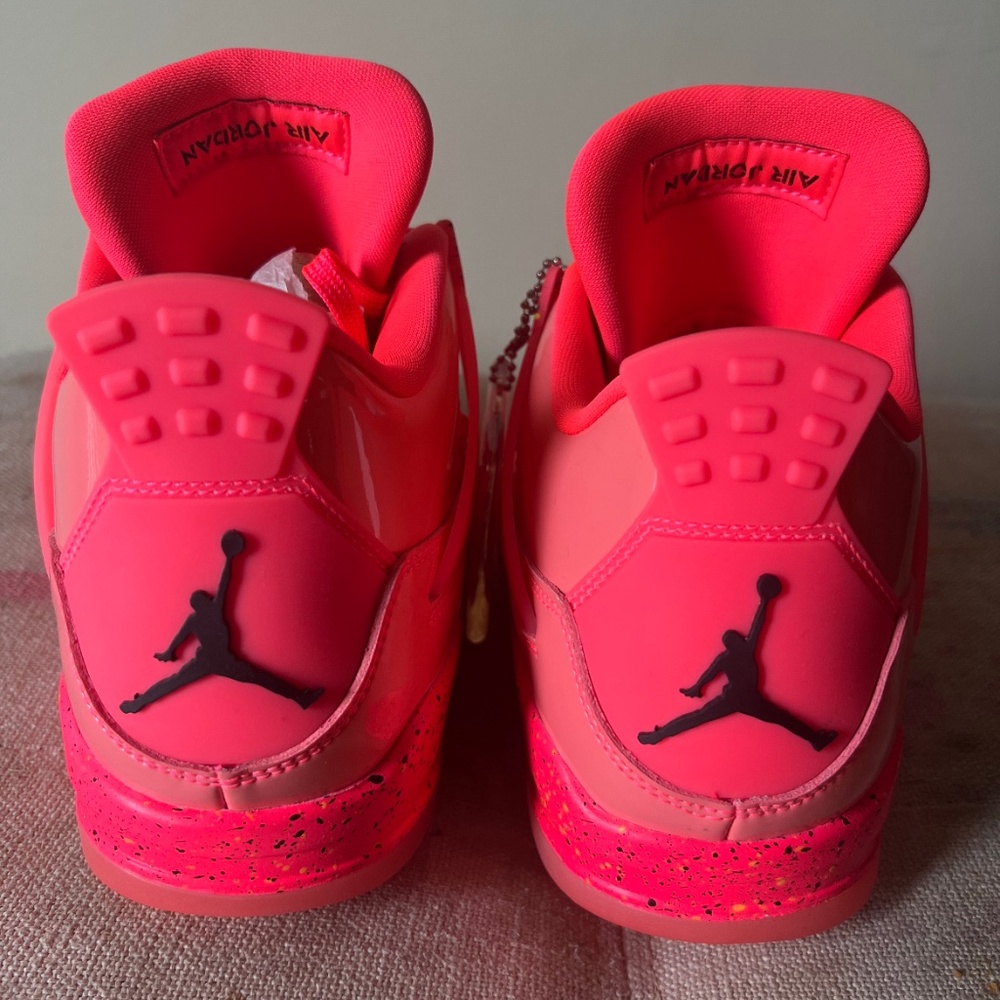 Jordan 4 Retro Hot Punch (Women's) - Picture 1 of 3